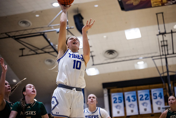 25DWUbballBismark.wheeler (24 of 119)