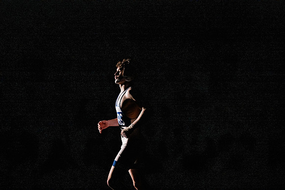 26DWUmwrestlingWhiteOut.wheeler (24 of 102)