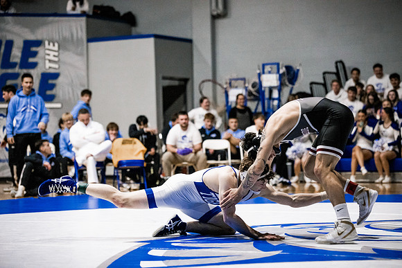 26DWUmwrestlingWhiteOut.wheeler (25 of 102)
