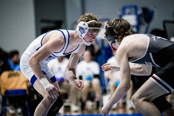 26DWUmwrestlingWhiteOut.wheeler (9 of 102)