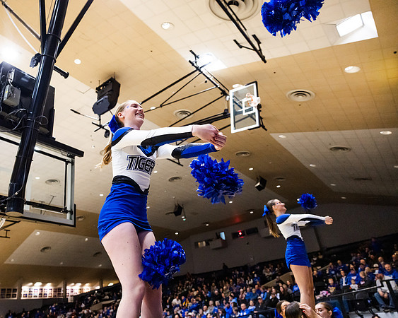 26DWUWBBblueout.wheeler (25 of 59)