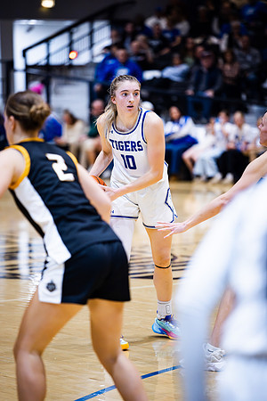 26DWUbballLastRegSeason.wheeler (28 of 65)