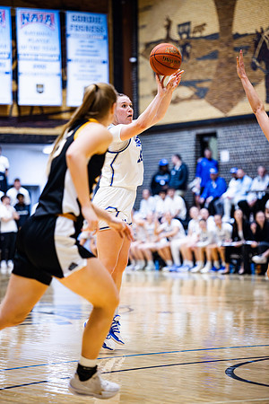 26DWUbballLastRegSeason.wheeler (24 of 65)