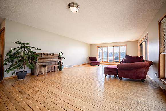 JG Lake Listing (2 of 50)