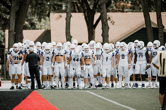 FBdwuvmmu21 (3 of 136)