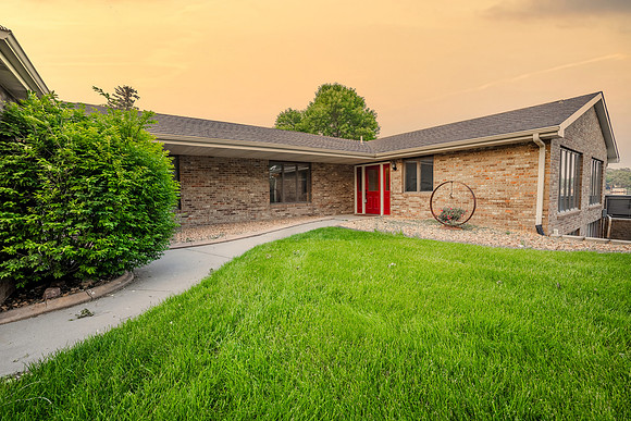 JG Lake Listing Ext. (3 of 10)