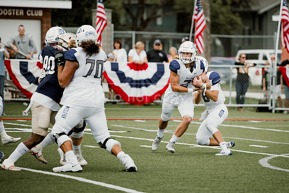 FBdwuvmmu21 (40 of 136)