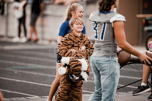 FBdwuvdsu21 (33 of 74)