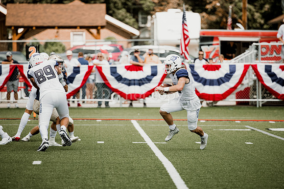 FBdwuvmmu21 (34 of 136)