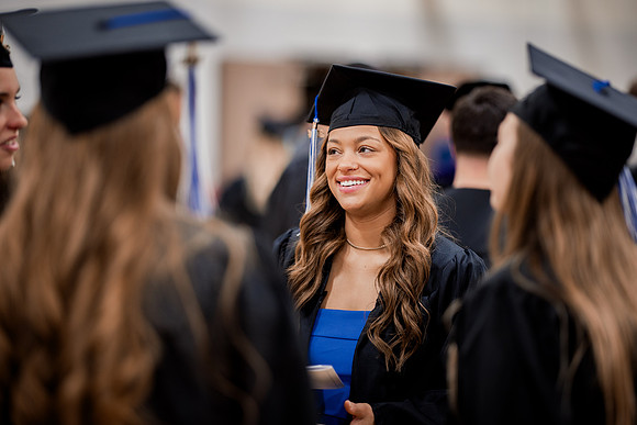 24dwuCommencement Day (51 of 168)