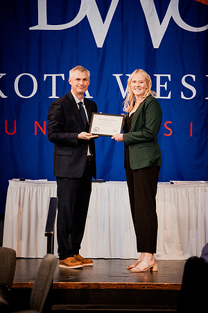 24DWUHonorsBanquet (30 of 77)