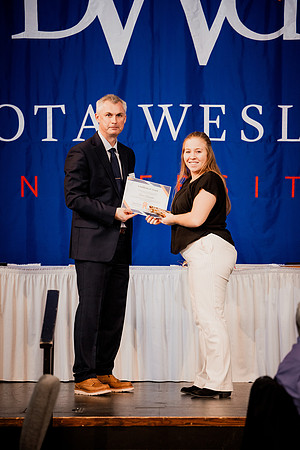 24DWUHonorsBanquet (46 of 77)