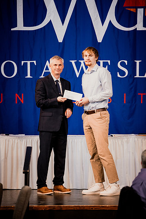 24DWUHonorsBanquet (42 of 77)